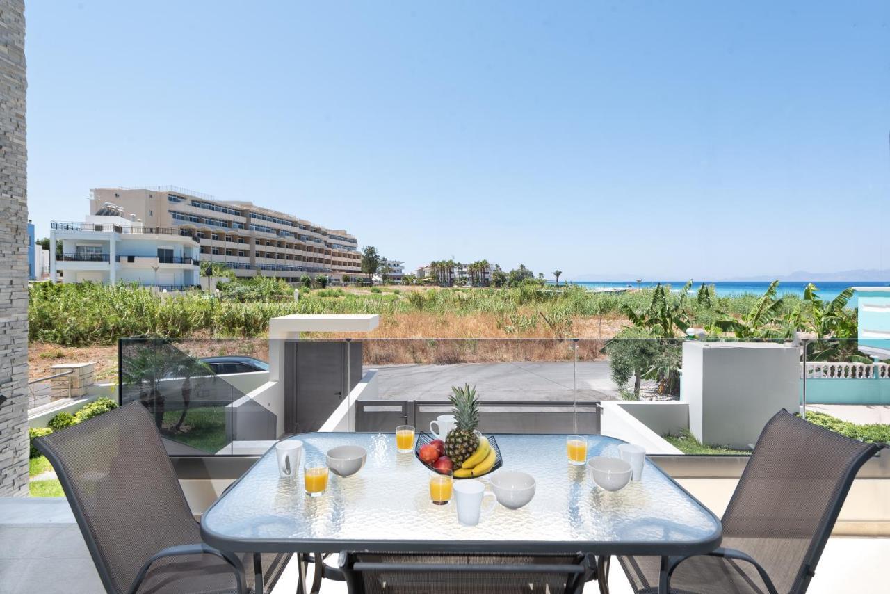 Villa Breeze 3 *
