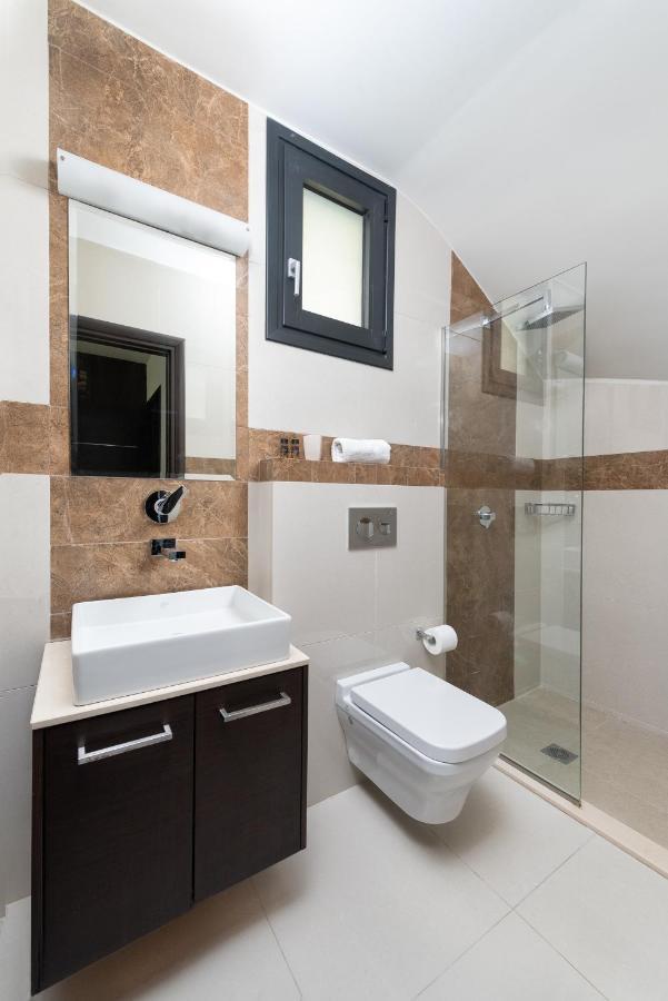 Villa Breeze 3