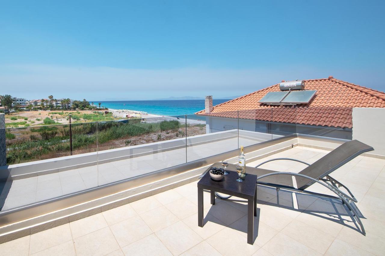 Villa Breeze 3 *